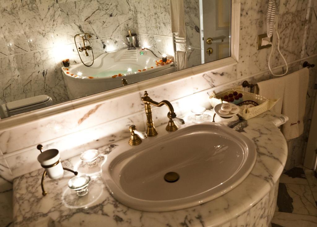 Palazzo Volta Boutique Luxury B&B Nardò Eksteriør bilde